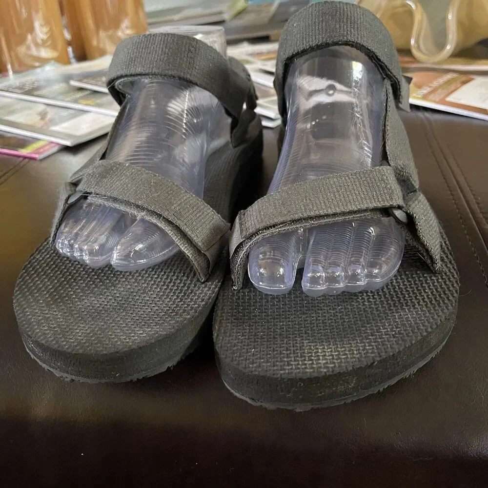 Men’s Athletic Sandals Size 10 EU 43 Gray Hiking Water Shoes RM025 Outdoor